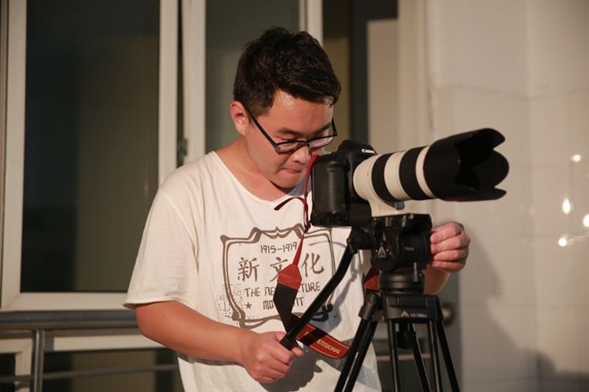 导演照2.JPG