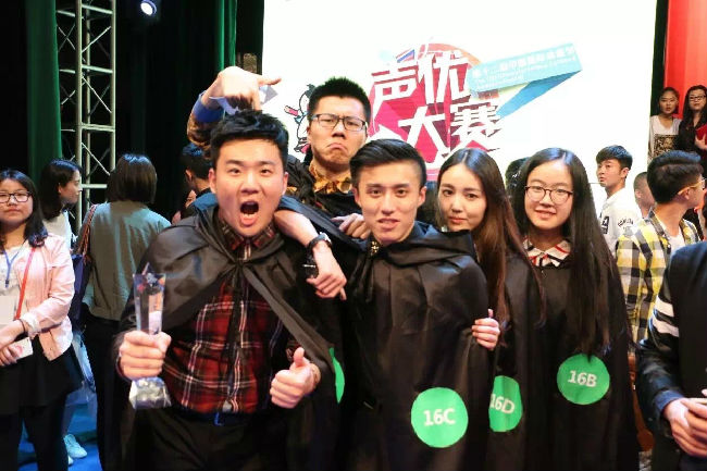 V8火箭1.JPG