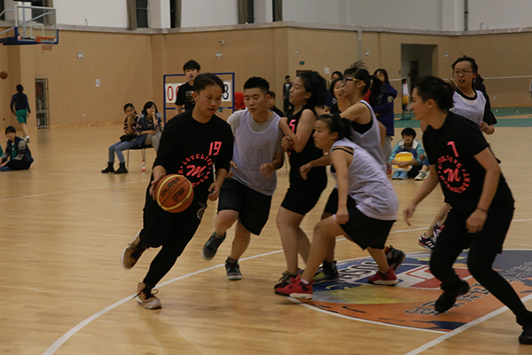 131105 女篮 徐楠 6.jpg